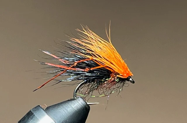 Bibio Scatola Con 16 Mosche Artificiali Per Pesca Trota, Misure 10-12, Stili Loch Style