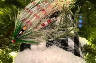 SENYO’S CANDY CANE TUBE FLY